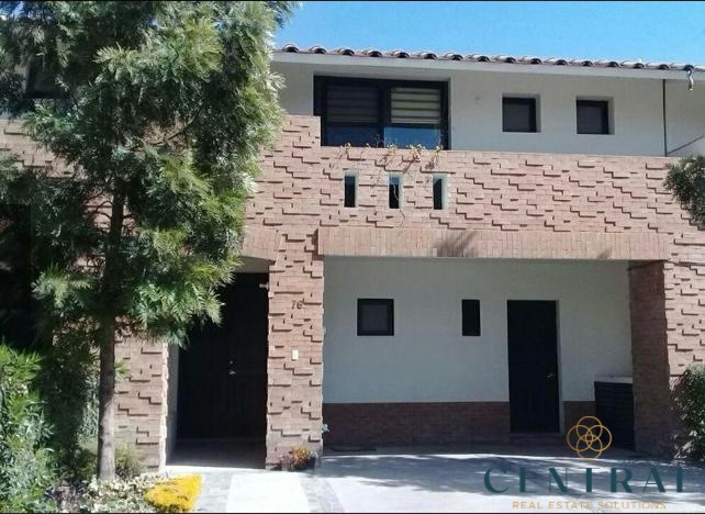 Casa en Renta en Cumbres del Lago Juriquilla $27,000 M.N. con Alberca (Disponible)